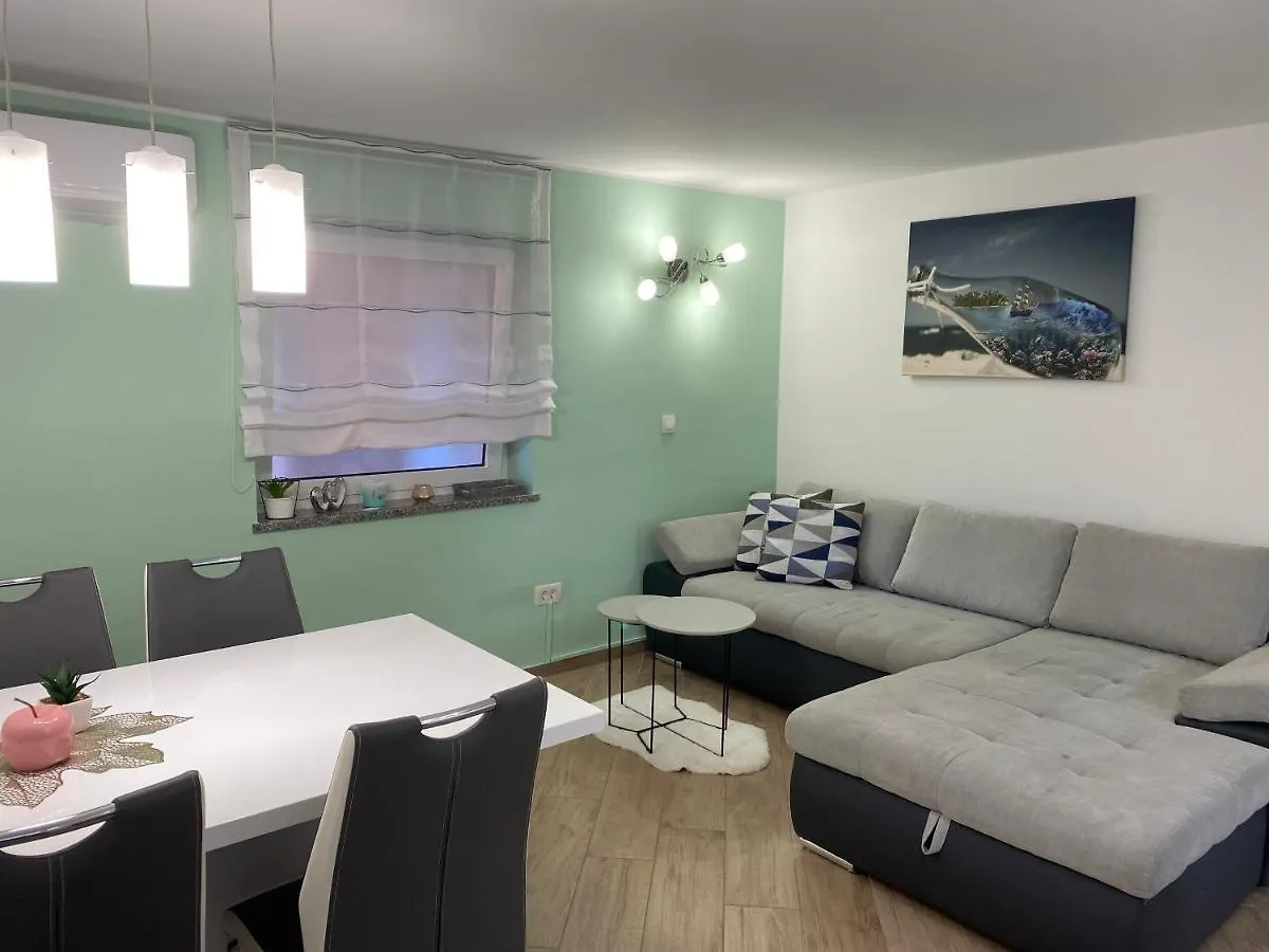 One Bedroom Guesthouse Tina Matulji 0*,